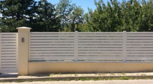 Contemporain Barreaudées
Modèles de clôtures composées avec 5 types de barreaux au choix.